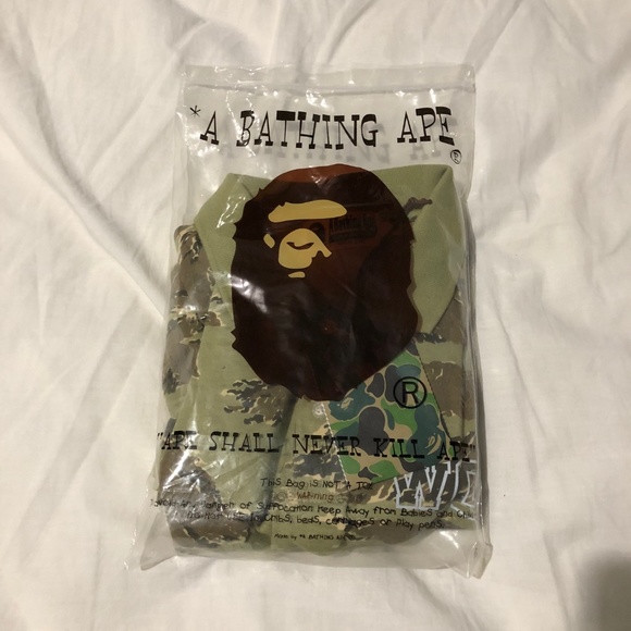 Brand New A Bathing Ape Glow in the Dark Polo - Picture 8 of 8